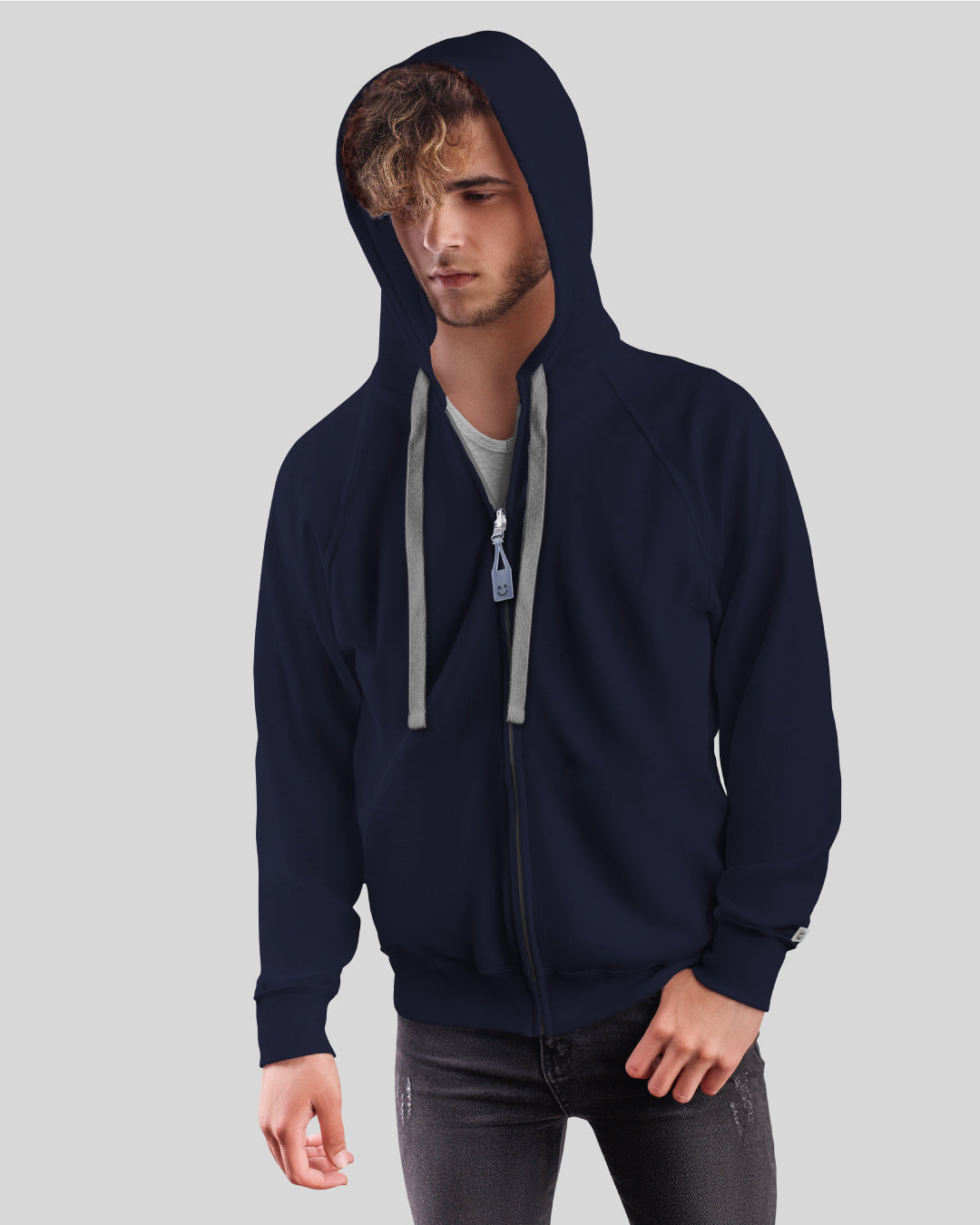 HOODIES 100% HECHOS PENSANDO EN EL PLANETA.